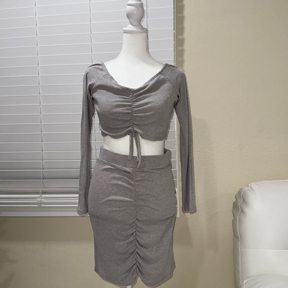 2 piece skirt set soft/stretchy material